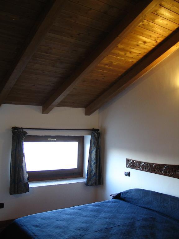 Guest House Pedamentina Νάπολη Δωμάτιο φωτογραφία